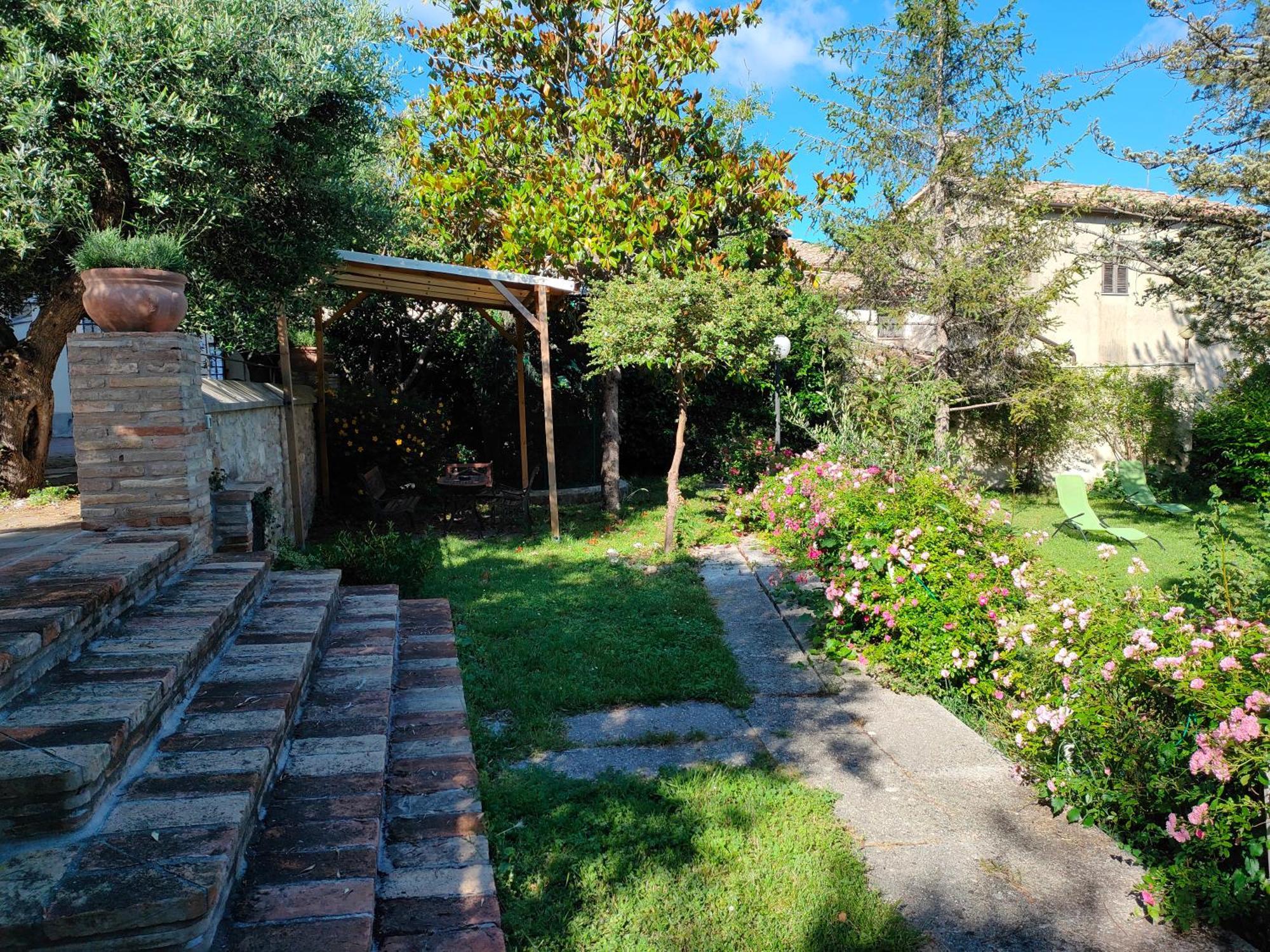 La Panoramica Apartment Avenale Exterior foto